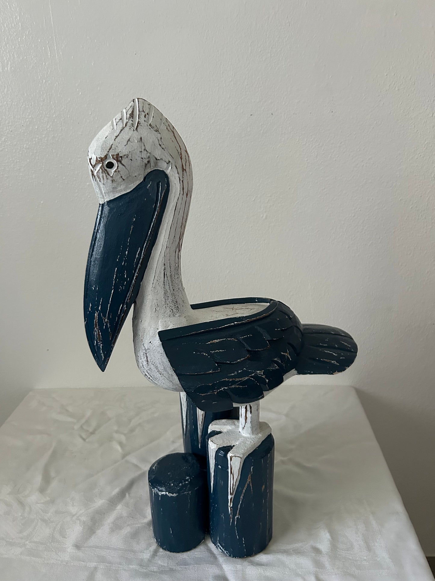 Carved Wooden Pelican Statue – Coastal Yard & Garden Decor