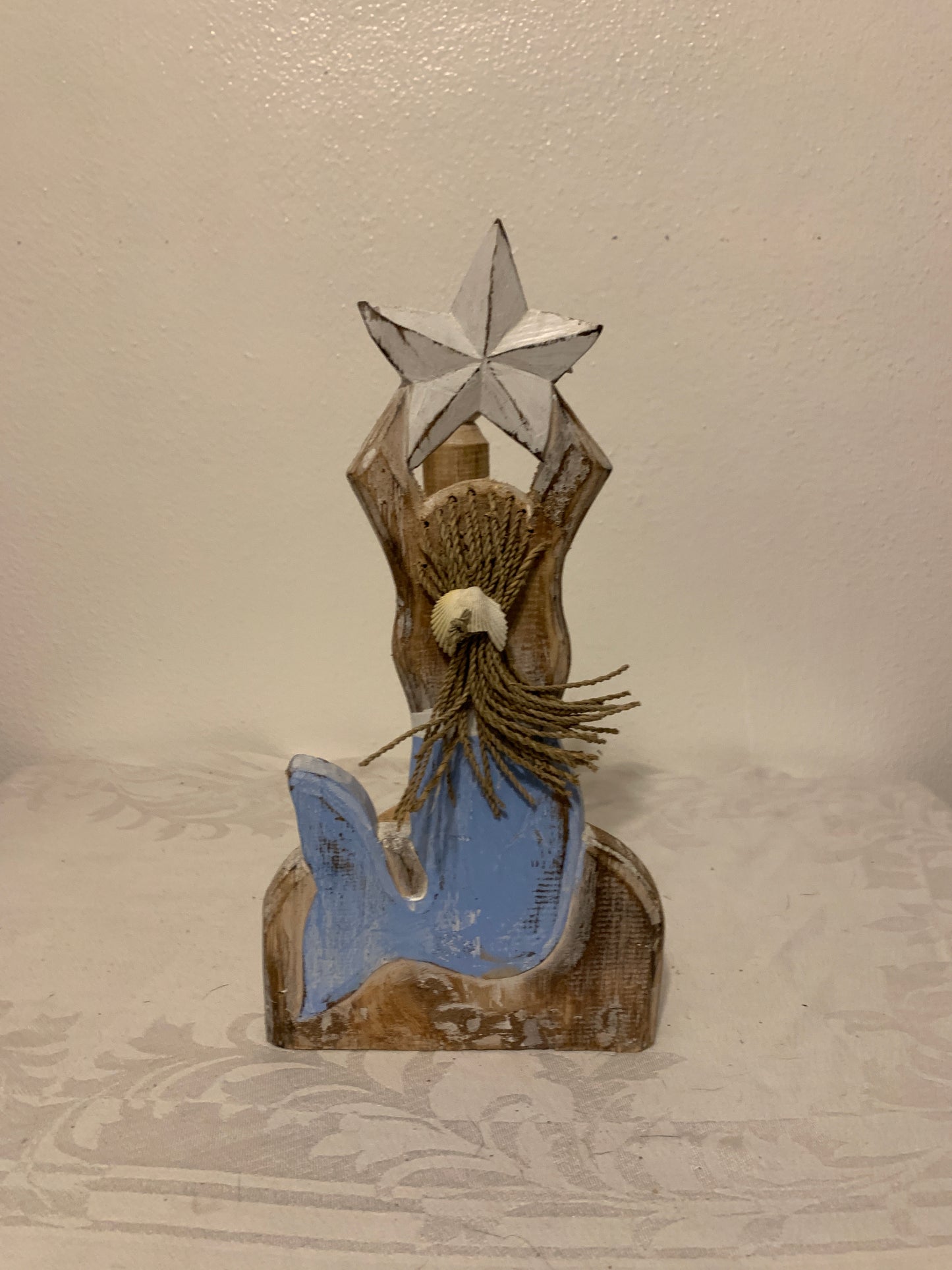 Coastal Wooden Paper Towel Holder – Hand-Carved Beach House Designs